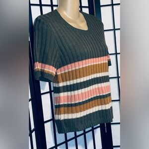 No Boundaries | Striped | Stretch Knit | Crew Neck | Shirt Sleeve Ribbed |